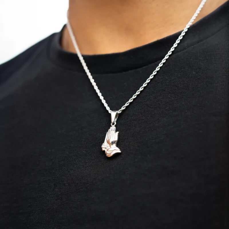 Pendentif mains en prière pour homme