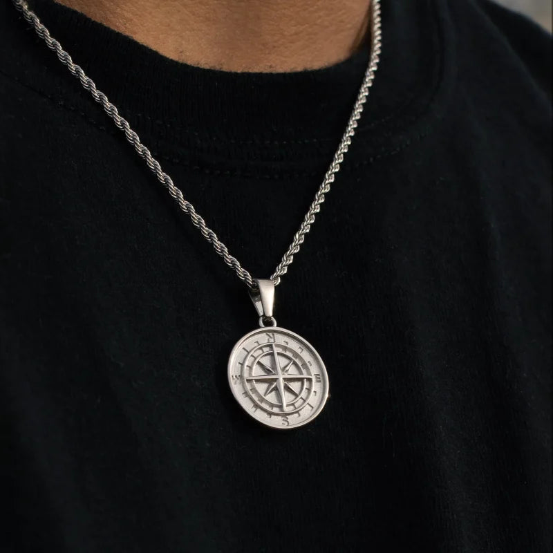 Pendentif boussole pour homme