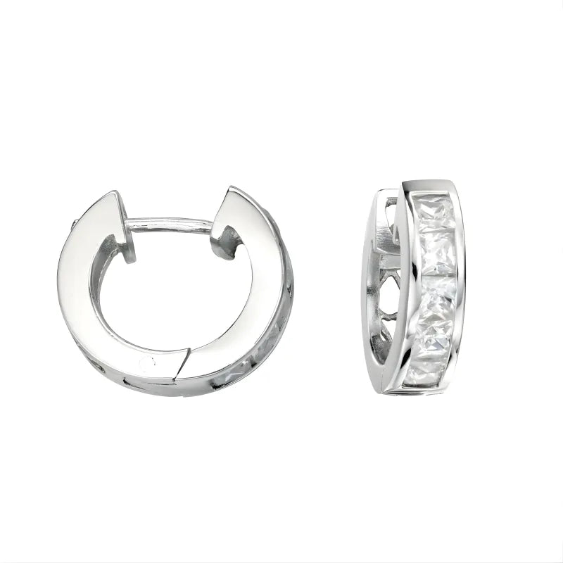 Boucles d’Oreilles Huggie Carrées